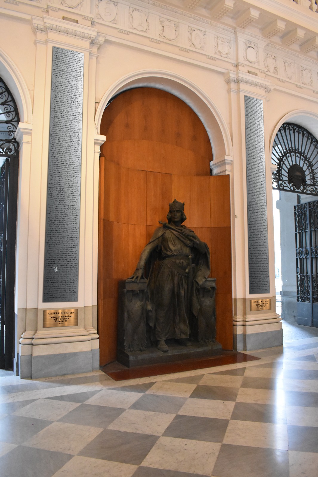 generalis lictera simmetrica